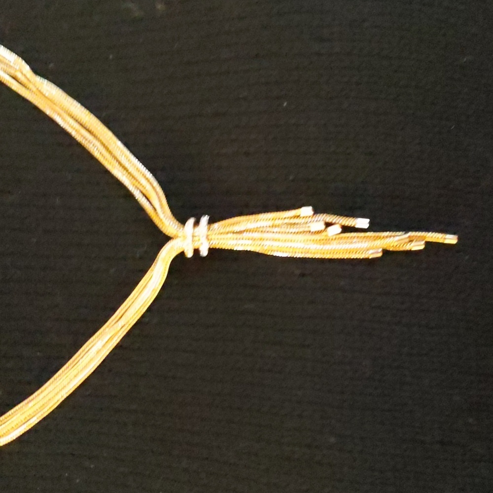 NWOT Gold Toned Box Chain Y Necklace With Ringed Gem Pendant Adjustable - Picture 3 of 6